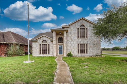 3901 Gibraltar Dr, Corpus Christi, TX, 78414-3689 | Card Image
