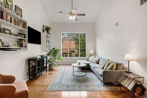 3327-955 Juniper St Ne, Atlanta, GA, 30309-5121 | Card Image