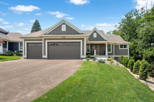 13728 Enfield Ave, Hugo, MN, 55038-4724 | Card Image