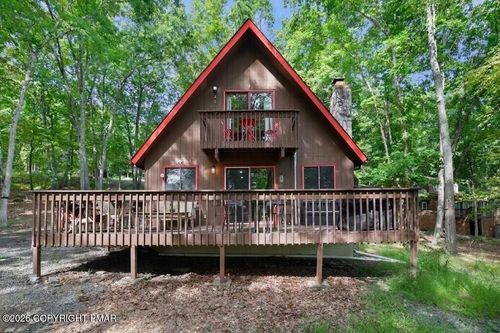 203 Bellingham Dr, Bushkill, PA, 18324-7756 | Card Image