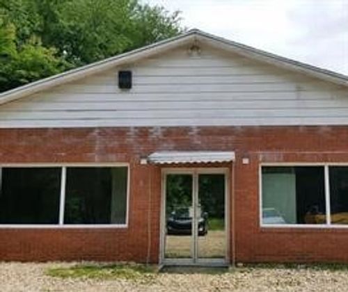 563 Bash Rd, Indiana, PA, 15701-7629 | Card Image