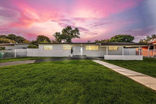 18200 Nw 9th Ave, Miami Gardens, FL, 33169-4237 | Card Image