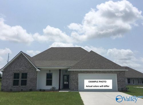 154 Elledge Farm Dr, Hazel Green, AL, 35750-7939 | Card Image