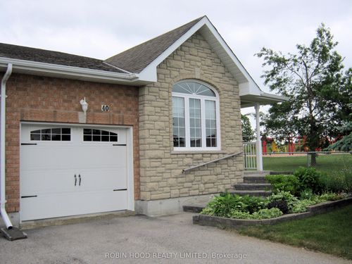 40 Dormer Rd, Lindsay, ON, K9V6H8 | Card Image
