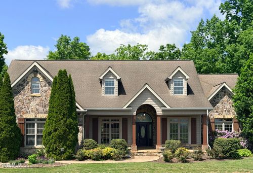 1184 Cliffview Cir, Johnson City, TN, 37615-5211 | Card Image