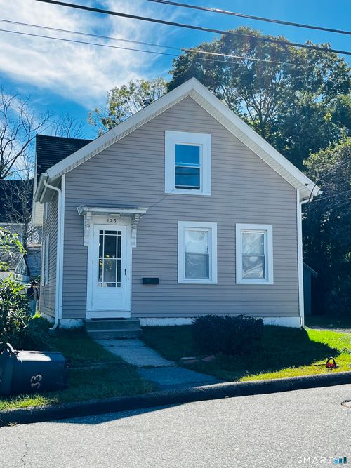 176 Mount Pleasant St, Norwich, CT, 06360-5546 | Card Image