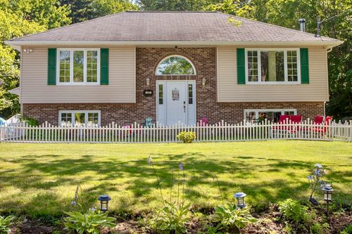 27 Glenelg Crt, Lake Loon, NS, B2W6C7 | Card Image