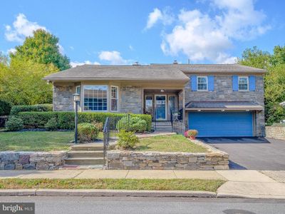 440 Eaton Road, House other with 3 bedrooms, 2 bathrooms and null parking in DREXEL HILL PA | Image 3