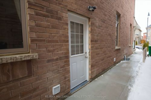 bsmt-7 Lloyd Cres, Brampton, ON, L7A4J5 | Card Image