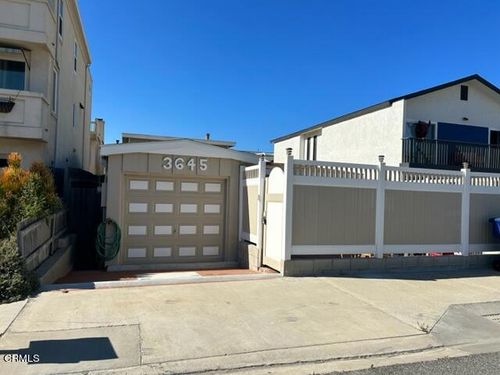 3645 Sunset Ln, Oxnard, CA, 93035-4131 | Card Image