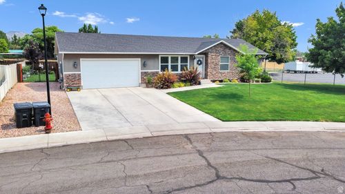 554 W 1000 S, Richfield, UT, 84701-3037 | Card Image