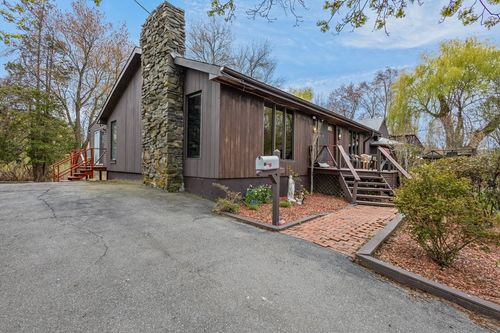 32 Morris St, Seekonk, MA, 02771-5522 | Card Image