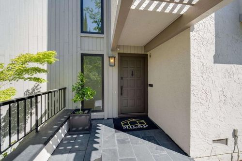 228 Sand Hill Cir, Menlo Park, CA, 94025-7104 | Card Image