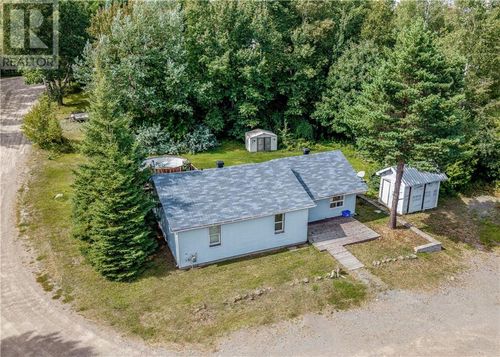 13 Arnold Ave, Lively, ON, P3Y1M8 | Card Image