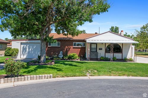 3305 S Maple Way, West Valley City, UT, 84119-3142 | Card Image