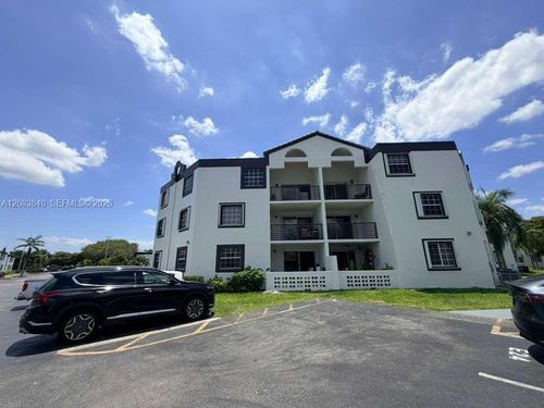 e308-9715 Fontainebleau Blvd, Miami, FL, 33172-6722 | Card Image
