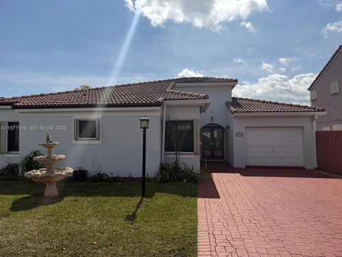 8886-8886 Sw 6th St, Miami, FL, 33174-2460 | Card Image