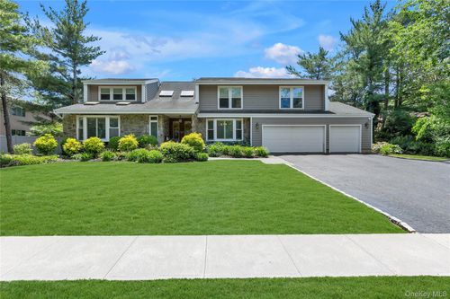 46 Franklin St, Northport, NY, 11768-3008 | Card Image