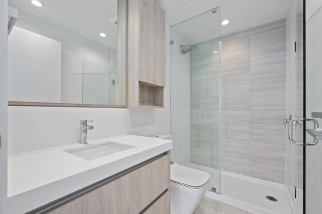 3204 - 6080 Mckay Avenue, Condo with 2 bedrooms, 2 bathrooms and 1 parking in Burnaby BC | Image 5