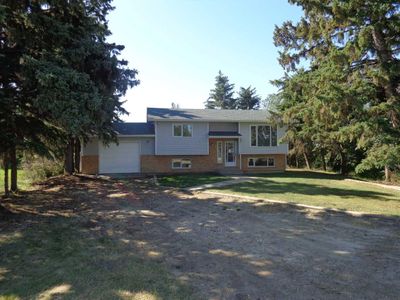 24414 Township Road 390, House detached with 3 bedrooms, 1 bathrooms and 1 parking in Clive AB | Image 1