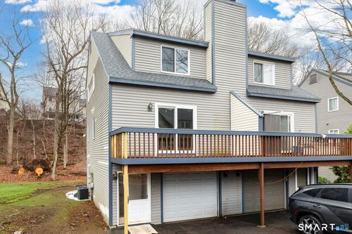 67-67 Woodland Rdg, Meriden, CT, 06450-2376 | Card Image