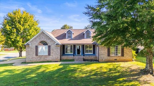 8715 Georgetown Trace Ln, Chattanooga, TN, 37421-3383 | Card Image
