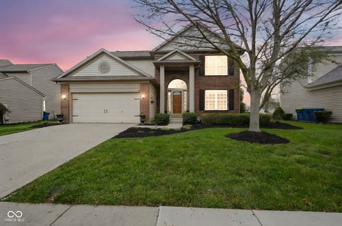 6070 Dado Dr, Noblesville, IN, 46062-6483 | Card Image