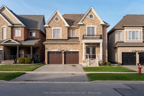 13 Templar St, Brampton, ON, L6Y2Y2 | Card Image