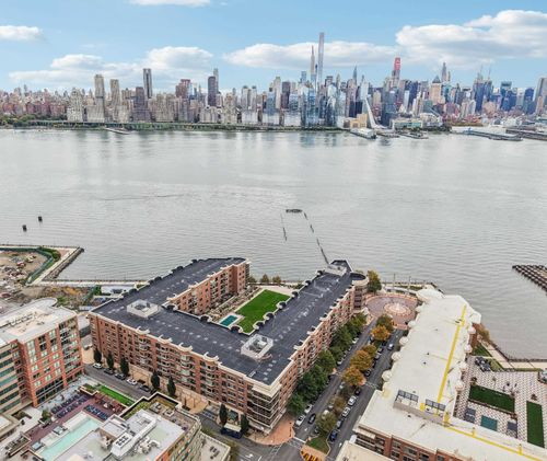 apt-410-20 Ave At Port Imperial, West New York, NJ, 07093-8423 | Card Image