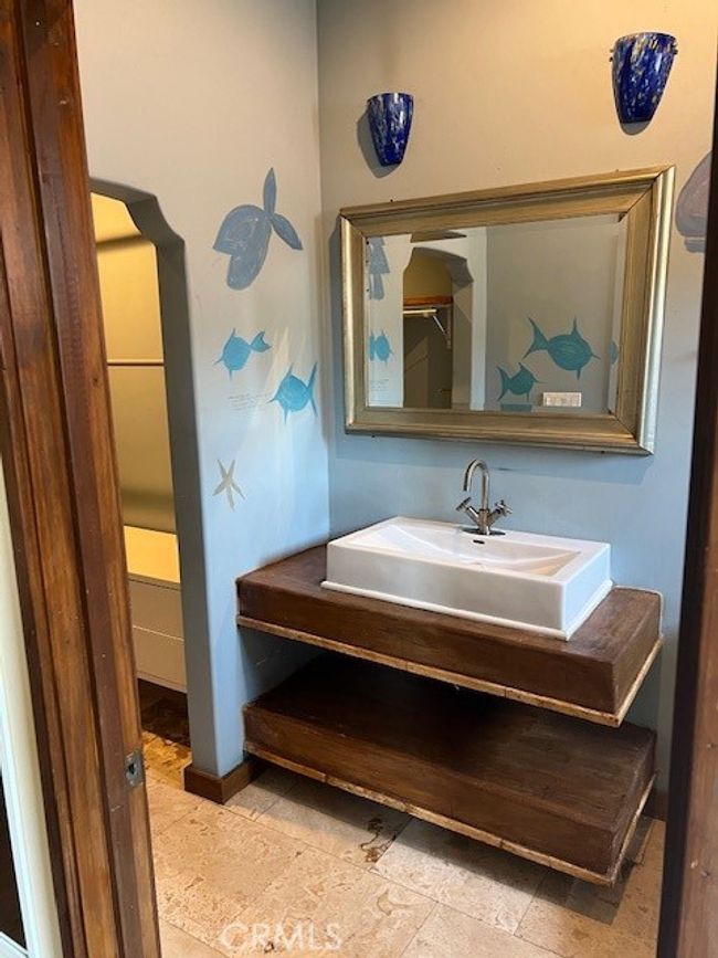 14720 Valerio St, House other with 5 bedrooms, 4 bathrooms and 2 parking in Van Nuys CA | Image 20