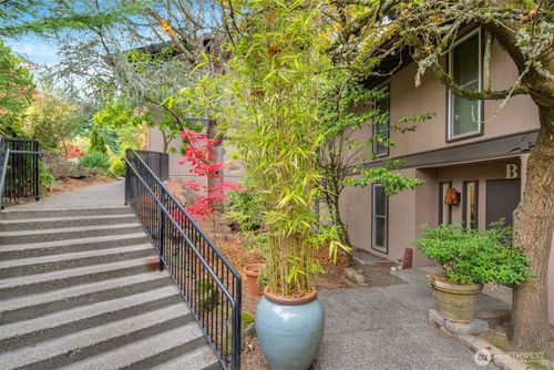 apt-b3-1425 S Puget Dr, Renton, WA, 98055-4313 | Card Image