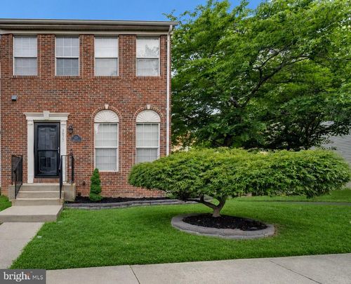 9817 Woodyard Cir, UPPER MARLBORO, MD, 20772-4327 | Card Image