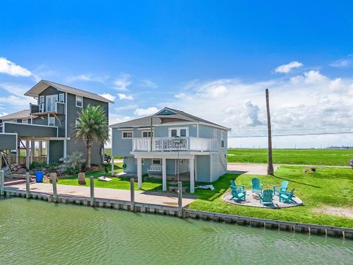 104 Marlin Ln, Freeport, TX, 77541-2006 | Card Image