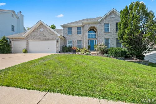 4954 Sunset Oaks Ln, Saint Louis, MO, 63128-3856 | Card Image