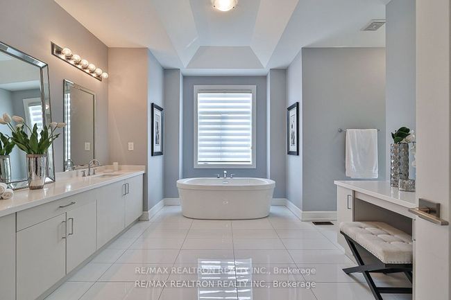 3 Redelmeier Crt, House other with 6 bedrooms, 6 bathrooms and 3 parking in Maple ON | Image 16