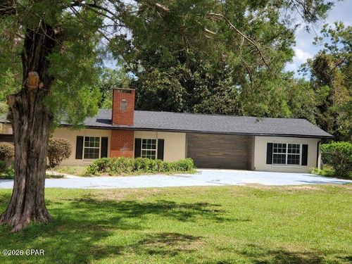 807 Maple St, Chipley, FL, 32428-2211 | Card Image