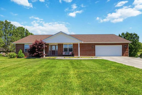 135 Country Acres Dr, Somerset, KY, 42503-5033 | Card Image