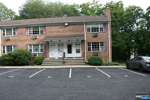 41 N Franklin Tpke, Ramsey, NJ, 07446-2040 | Card Image