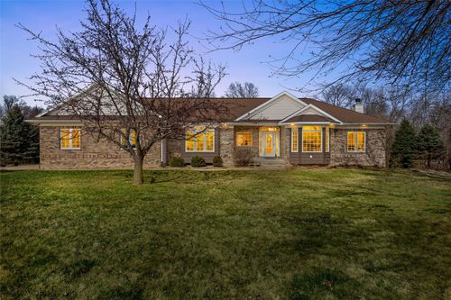 4452 Plumberry Rd, Ely, IA, 52227-9641 | Card Image