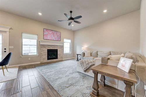 9220 Nw 92nd St, Yukon, OK, 73099-2858 | Card Image