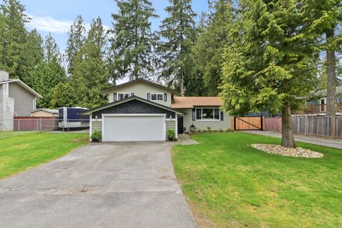 3747 207 Street, House other with 3 bedrooms, 1 bathrooms and 12 parking in Langley BC | Card Image
