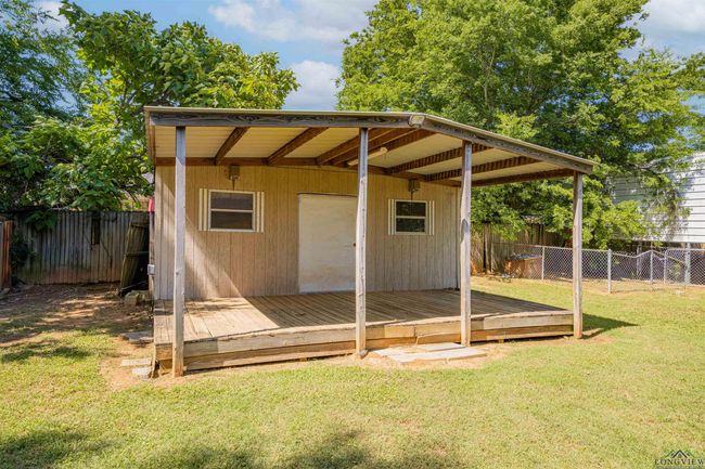 1505 Leach St, House other with 3 bedrooms, 2 bathrooms and null parking in Kilgore TX | Image 17