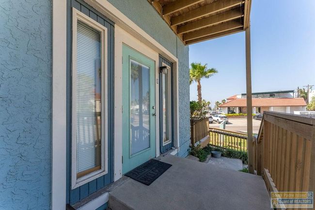 5712 Padre Blvd., Home with 6 bedrooms, 6 bathrooms and null parking in South Padre Island TX | Image 34