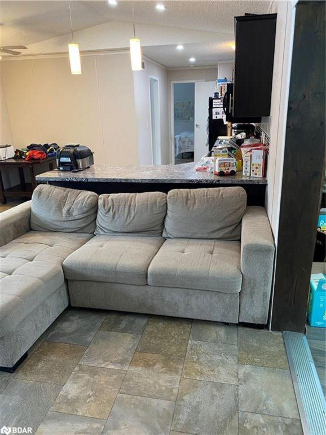 1073 Rosseau Lake Rd 1, House other with 3 bedrooms, 2 bathrooms and 6 parking in Windermere ON | Image 7