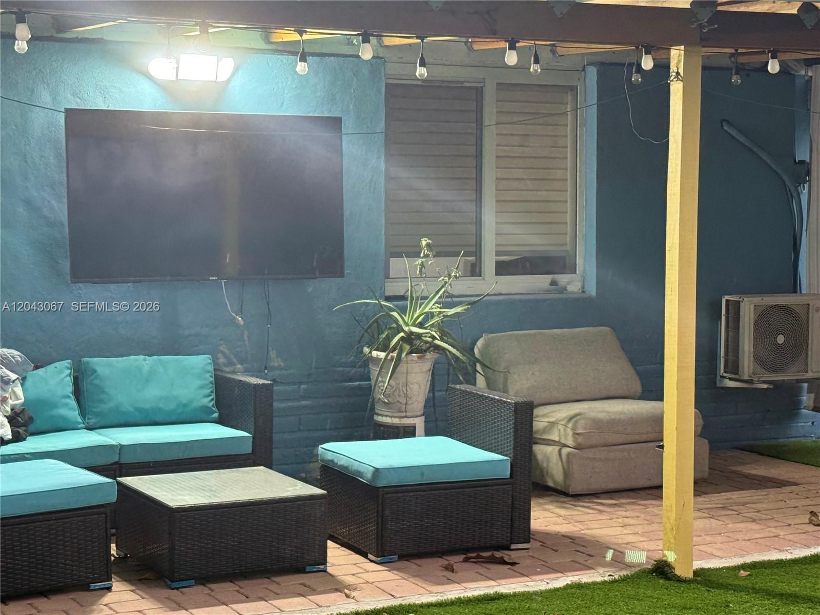 Residential in Hollywood 4