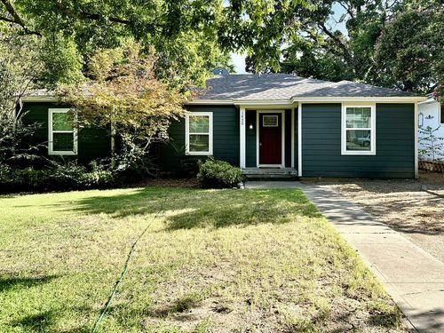 1430 W Shepherd St, Denison, TX, 75020-5215 | Card Image