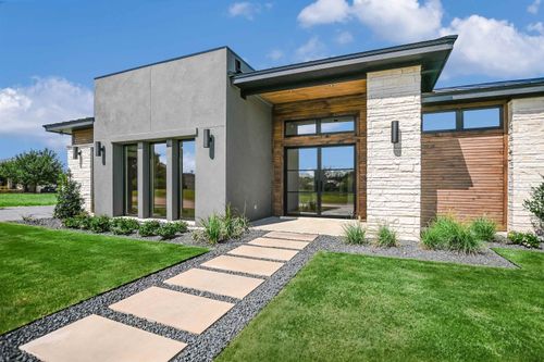 105 Island Dr, Horseshoe Bay, TX, 78657-6229 | Card Image