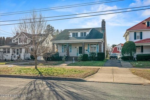 86 Yeager Ave, Forty Fort, PA, 18704-4005 | Card Image