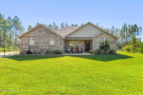 19805 Green Forrest Dr, Pass Christian, MS, 39571-6506 | Card Image