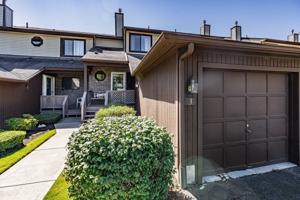 3 3 Ash Ln, For Sale in Agawam Zoocasa